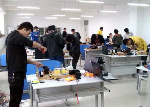 權(quán)威與實(shí)惠兼?zhèn)?廣東博專教育咨詢，為您點(diǎn)亮學(xué)歷提升之路